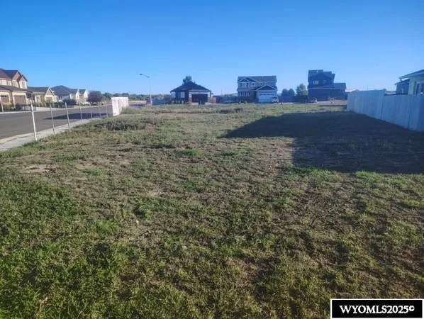 $45,000 | 807 Leal Street, Douglas, WY 82633