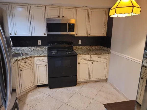 $2,800 | 8657 Boca Glades Boulevard West, Unit C, Boca Raton, FL 33434