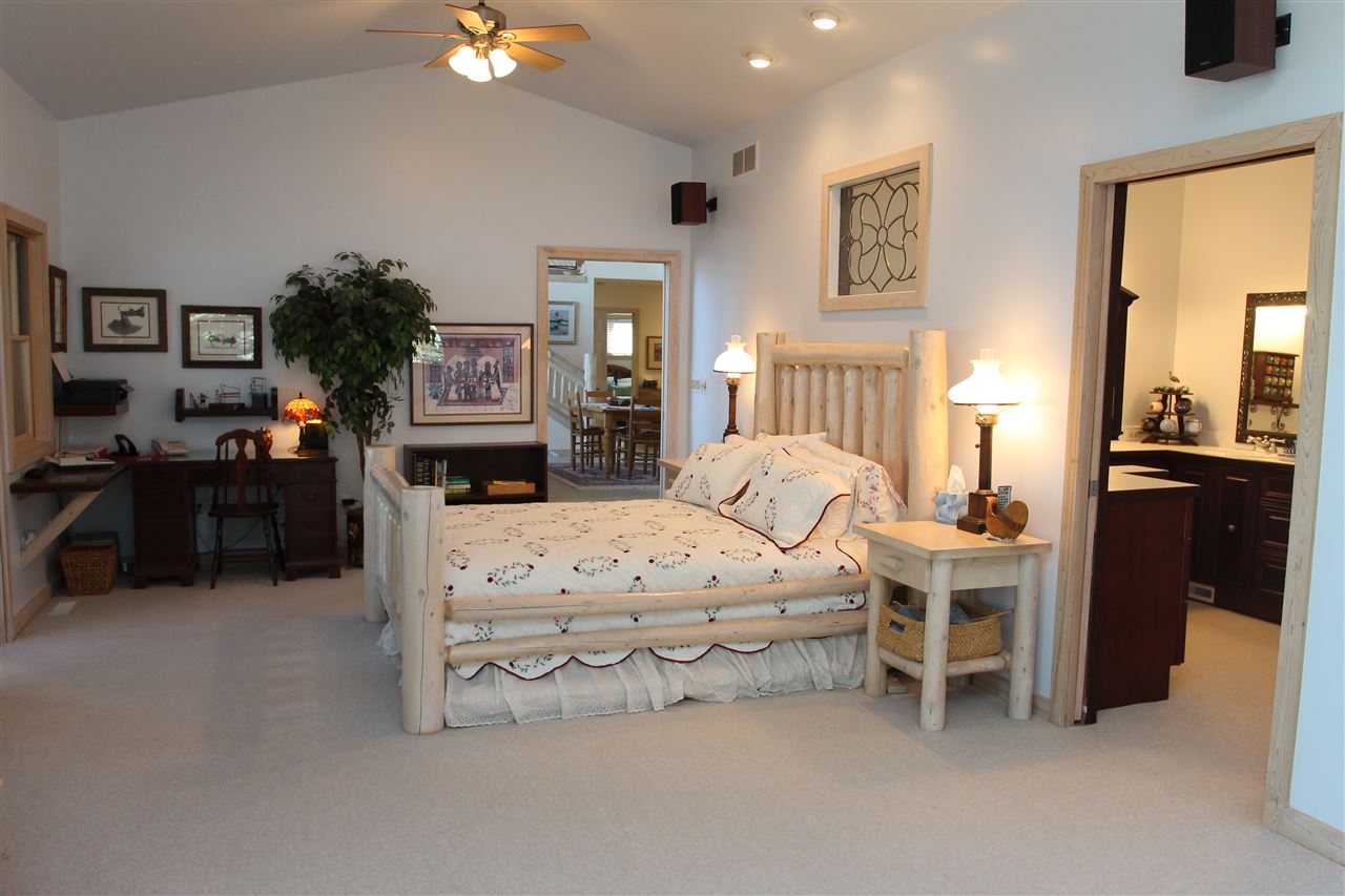 10277 Diamond Park Road Interlochen, MI 49643 - Photo 22 of 49 1831979-21.JPG