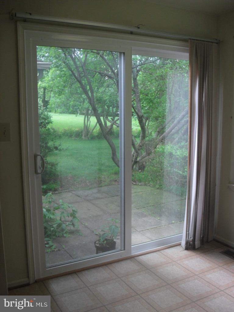 224 Farmgate Lane Silver Spring, MD 20905 - Photo 16 of 20 Gallery Image 16