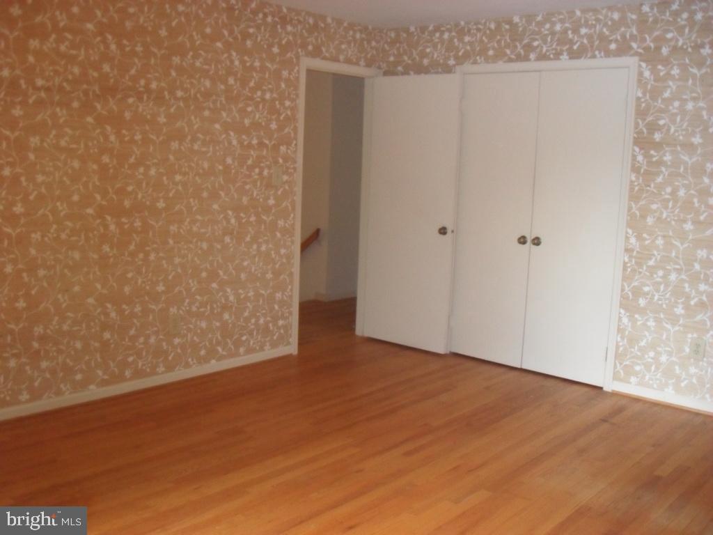 224 Farmgate Lane Silver Spring, MD 20905 - Photo 4 of 20 Gallery Image 4