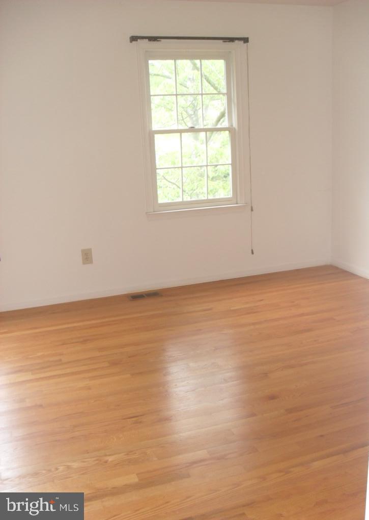 224 Farmgate Lane Silver Spring, MD 20905 - Photo 9 of 20 Gallery Image 9
