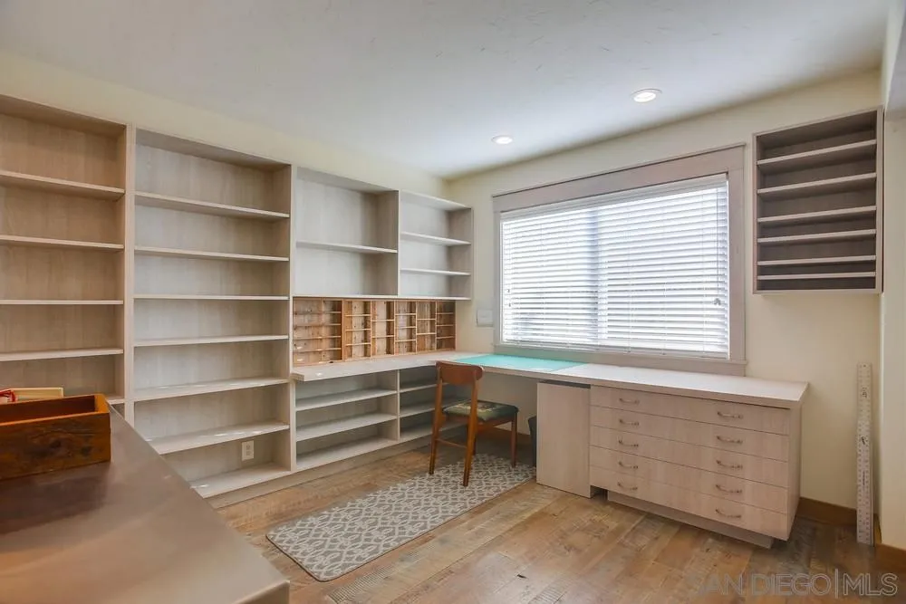 342 Cole Ranch Road Encinitas, CA 92024 - Photo 25 of 34 a room with furniture and window