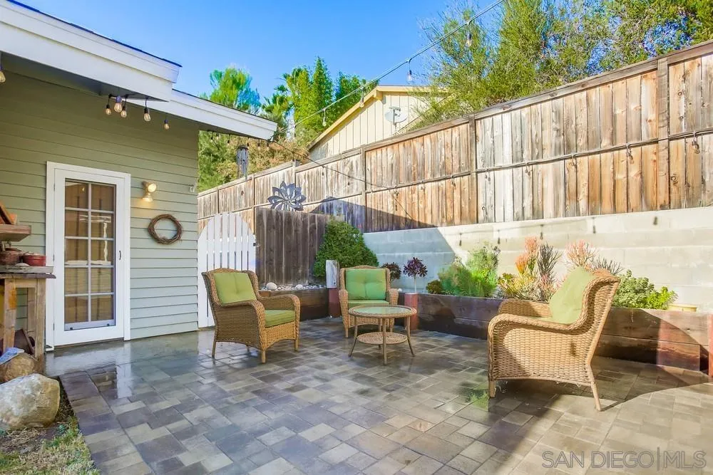 342 Cole Ranch Road Encinitas, CA 92024 - Photo 33 of 34 a view of a two chairs in the patio