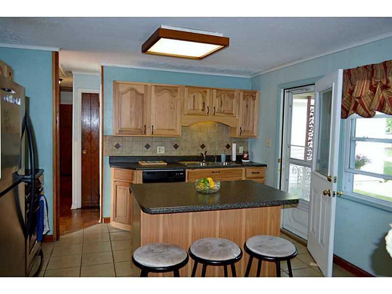 2574 Springfield Xenia Road Springfield, OH 45506 - Photo 4 of 13