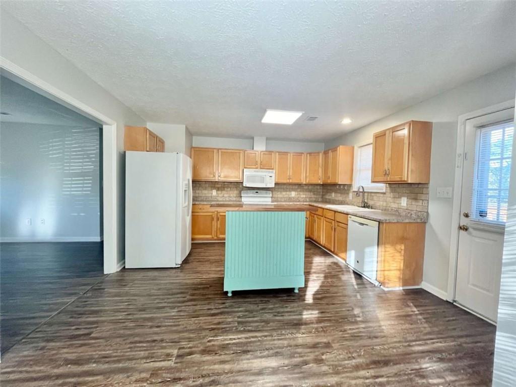 233 Hawks Nest Road Commerce, GA 30529 - Photo 4 of 15