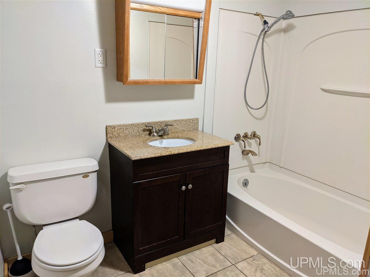 105 Tracy Road Negaunee, MI 49866 - Photo 15 of 35