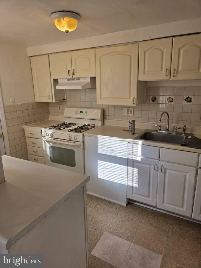 2829 Idaho Road Camden, NJ 08104 - Photo 2 of 9