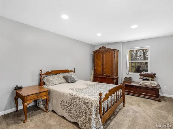 $660,000 | 763 Eagles View Lane, St. Clair, MO 63077