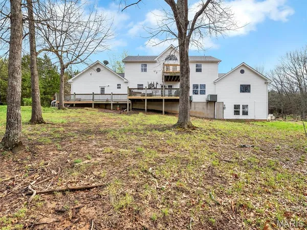 $660,000 | 763 Eagles View Lane, St. Clair, MO 63077