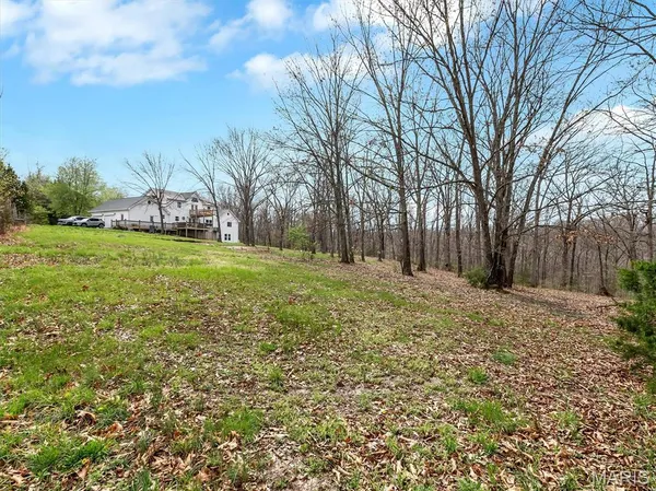$660,000 | 763 Eagles View Lane, St. Clair, MO 63077