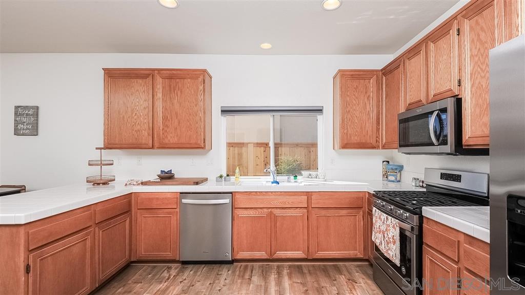 12677 Oak Knoll Road Poway, CA 92064 - Photo 11 of 25