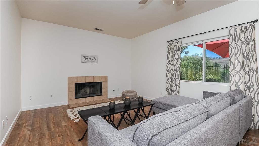 12677 Oak Knoll Road Poway, CA 92064 - Photo 4 of 25
