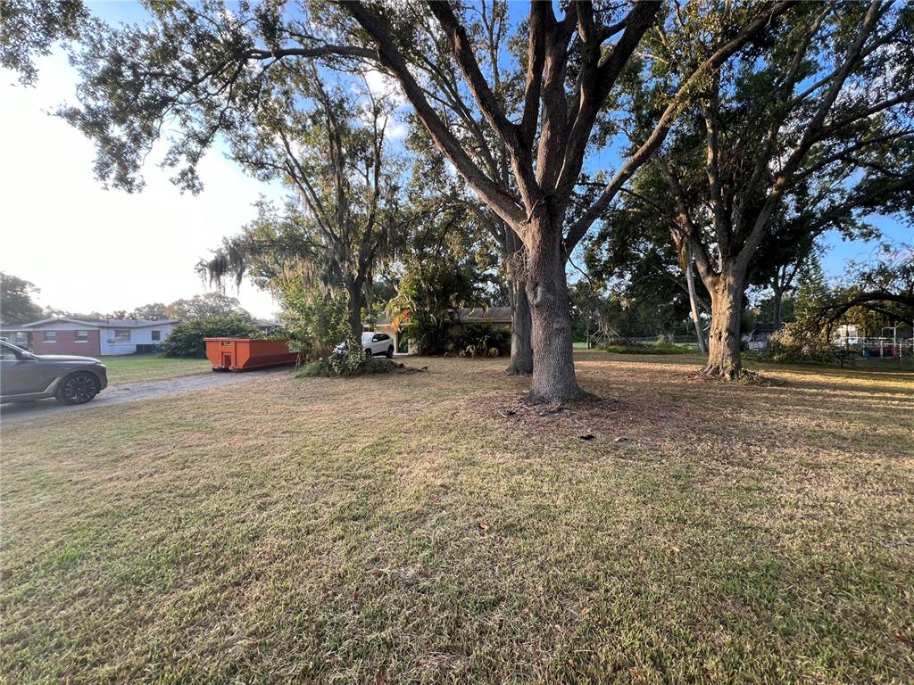 9013 Symmes Road Gibsonton, FL 33534 - Photo 3 of 9 a view of outdoor space with city view