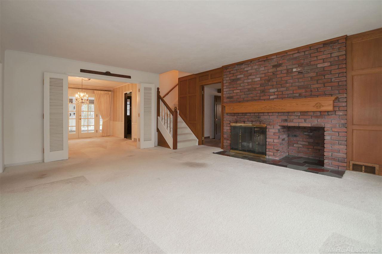 611 Shoreham Road Grosse Pointe Woods, MI 48236 - Photo 8 of 43