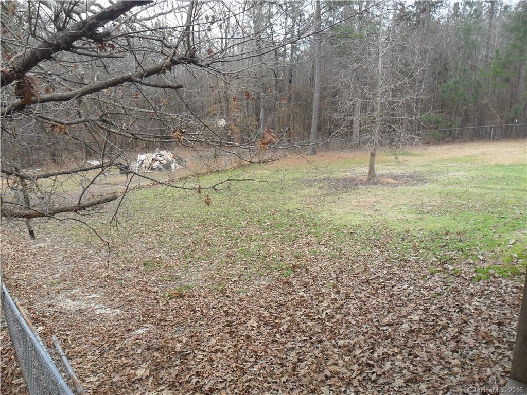 2054 Roberts Road Chester, SC 29706 - Photo 4 of 23