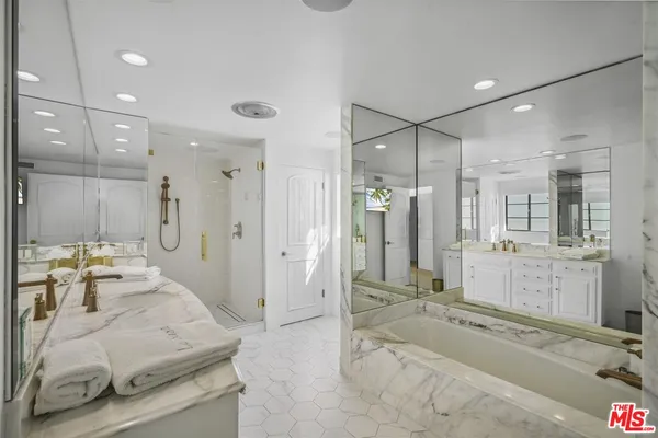 $35,000 | 31500 Victoria Point Road, Malibu, CA 90265