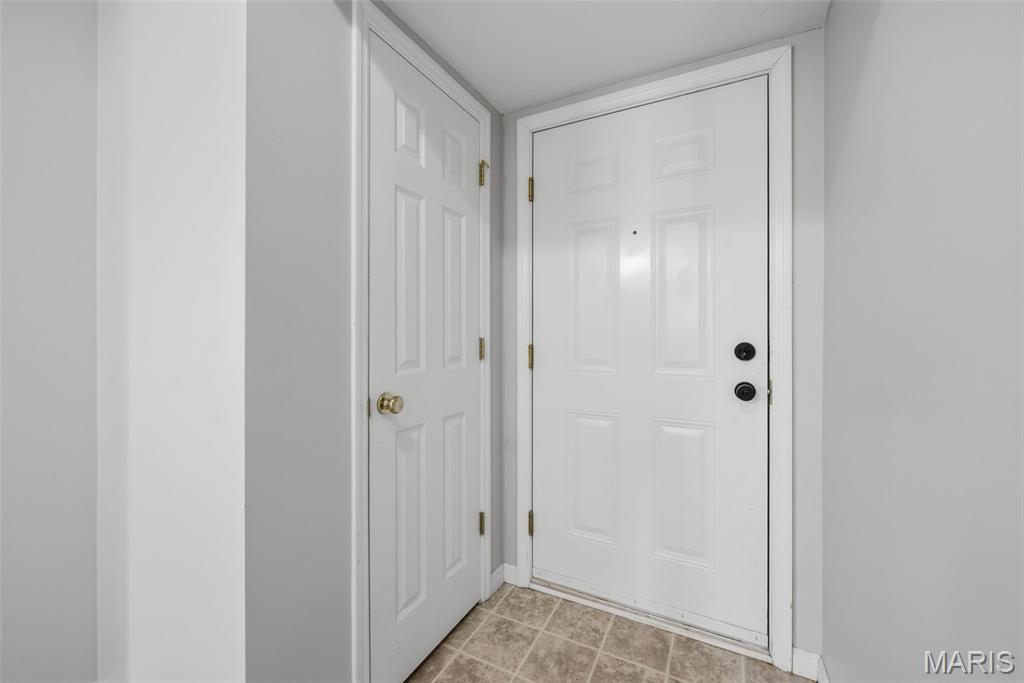 5300 Spring River Drive O'Fallon, MO 63368 - Photo 7 of 44