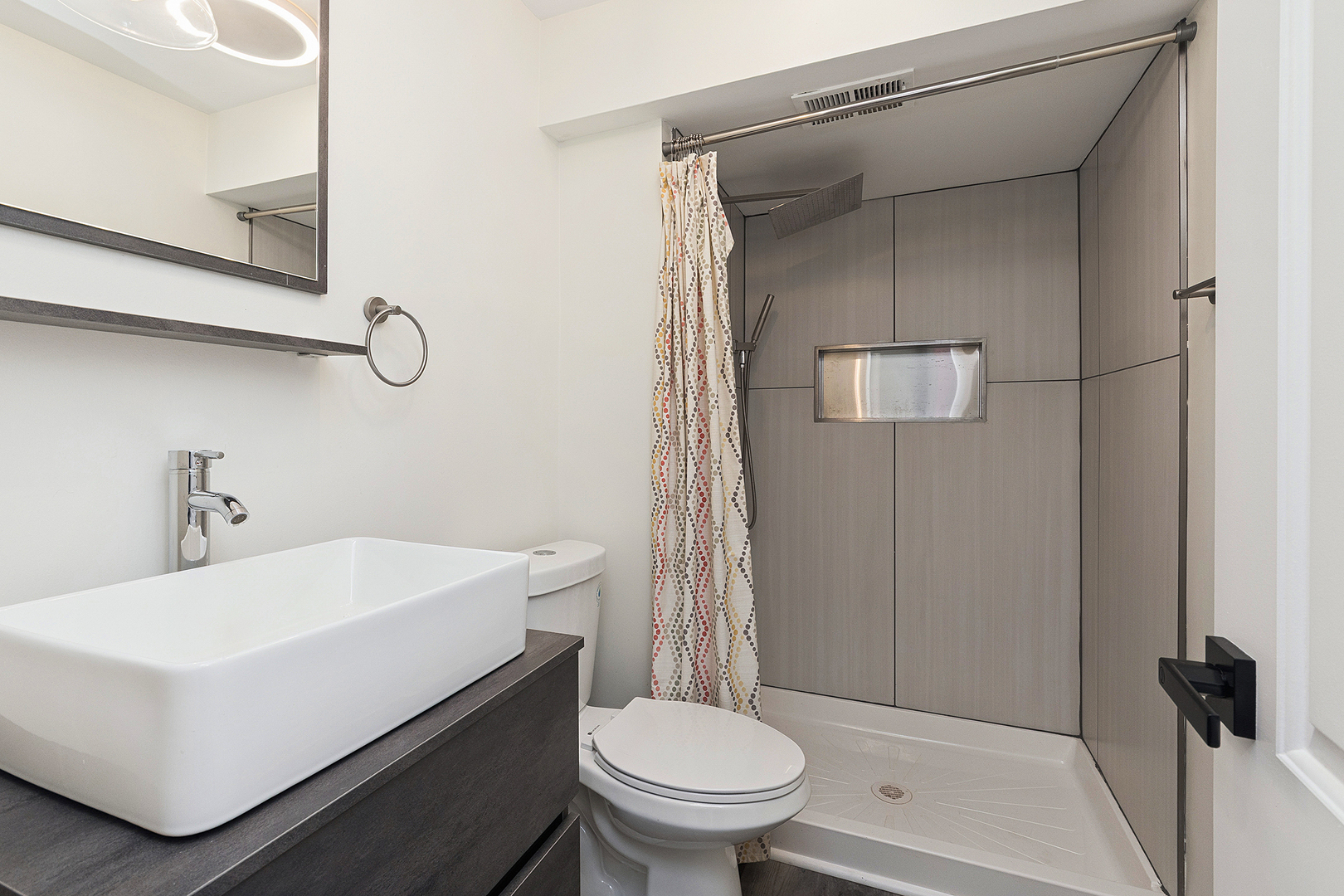 18849 Jamie Court Homewood, IL 60430 - Photo 30 of 35 a bathroom with a sink a toilet and shower