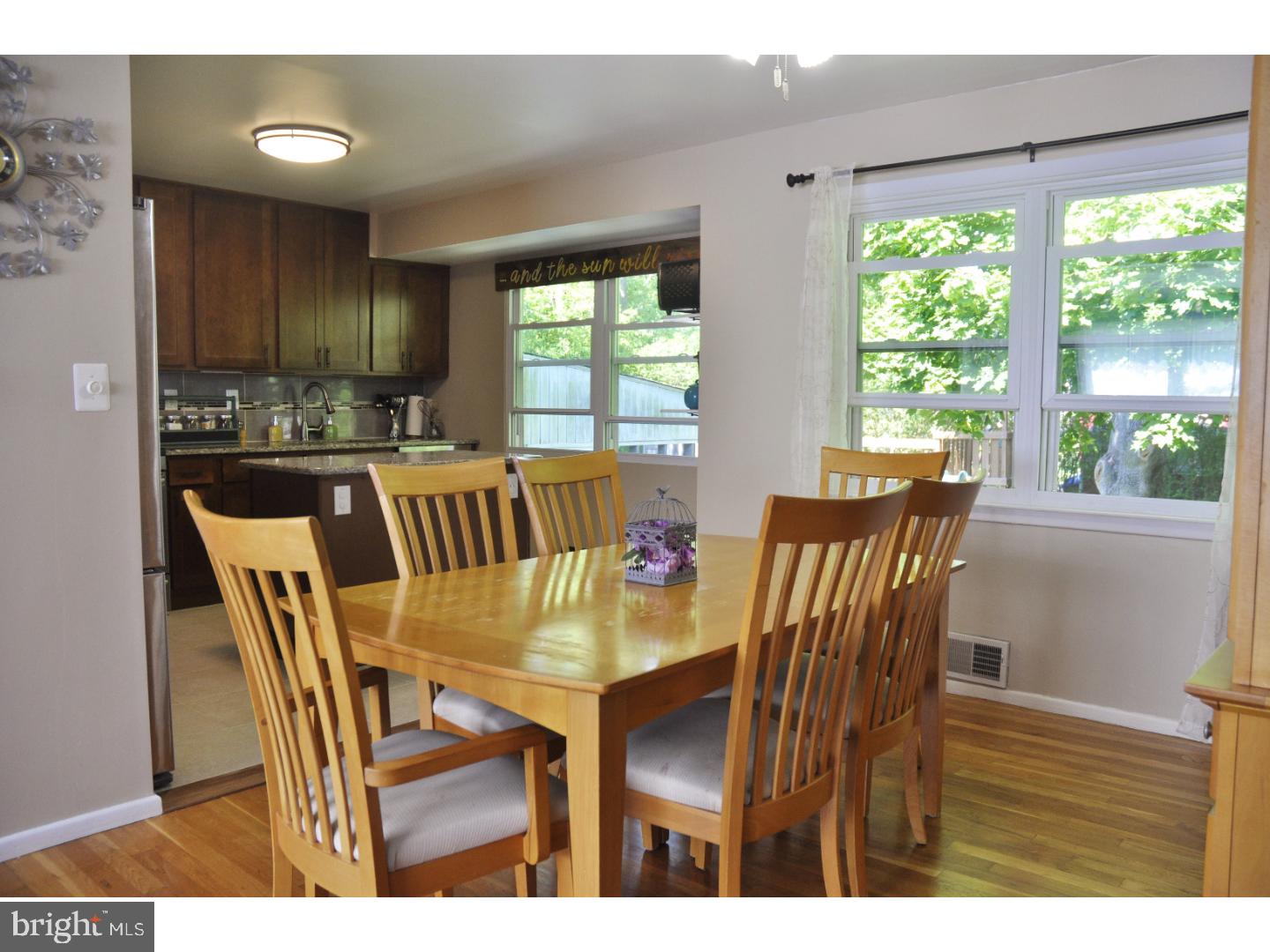 5 Sussex Road Mount Holly, NJ 08060 - Photo 7 of 21 Dining Room