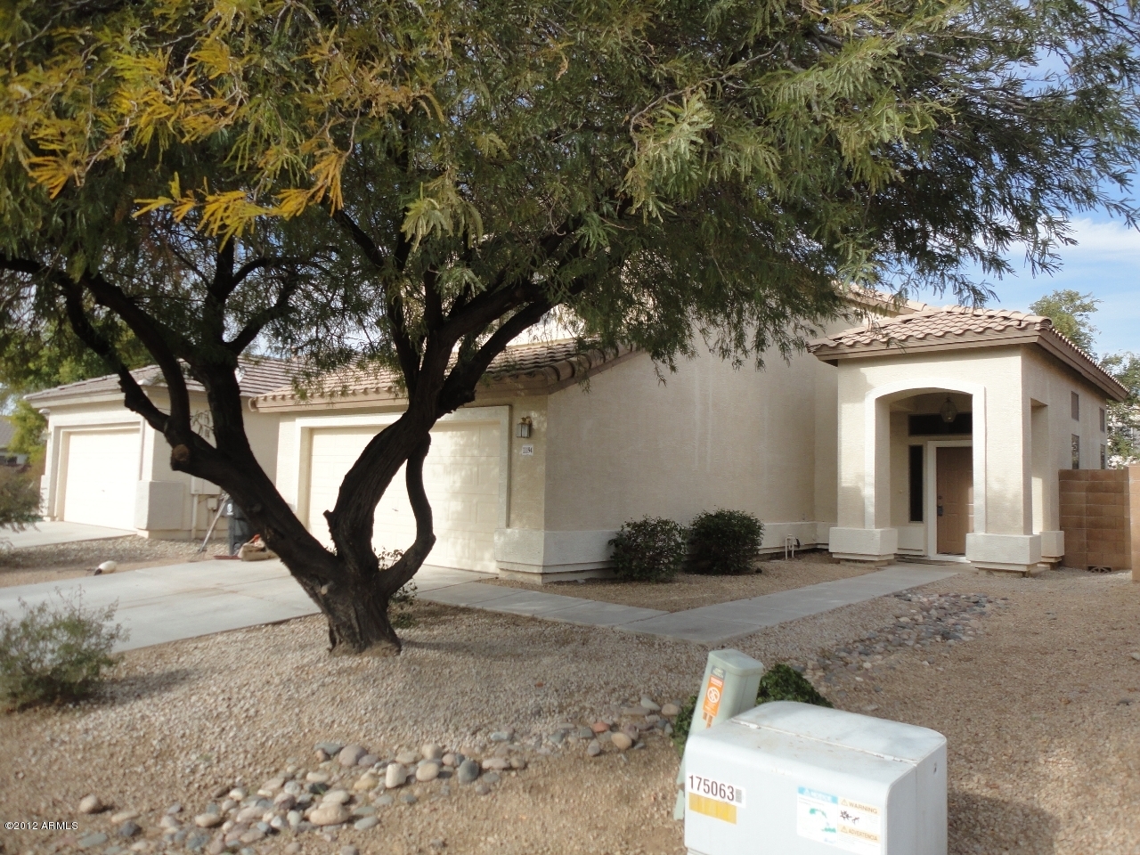 11194 West Granada Road Avondale, AZ 85392 - Photo 5 of 20 DSC03040