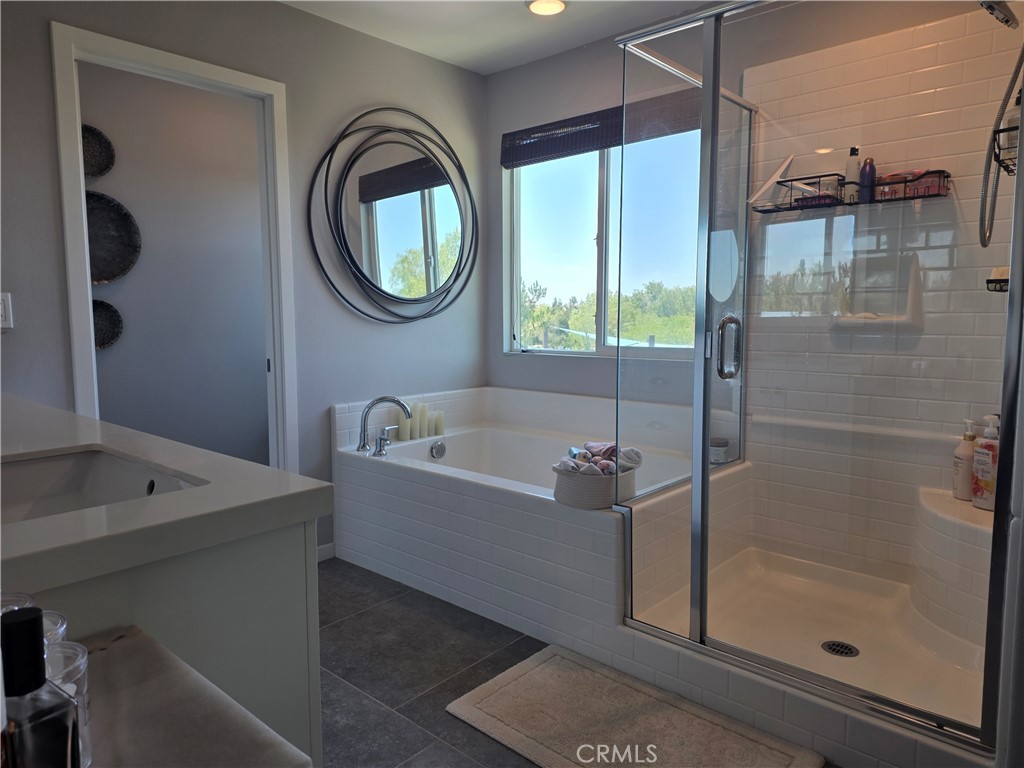 30835 Nature Road Murrieta, CA 92563 - Photo 27 of 44 Main bathroom separate shower and tub
