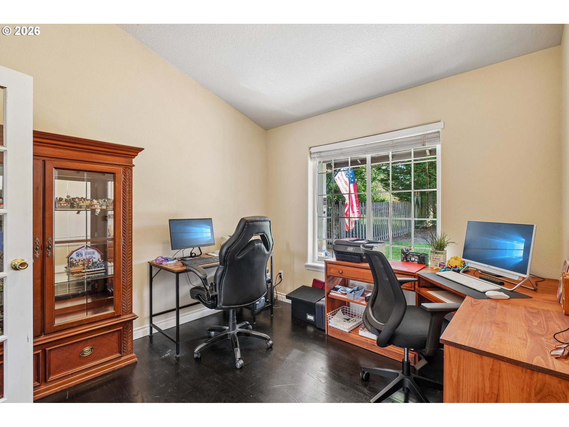 40348 Therese Street Sandy, OR 97055 - Photo 14 of 28 a room with furniture and a window