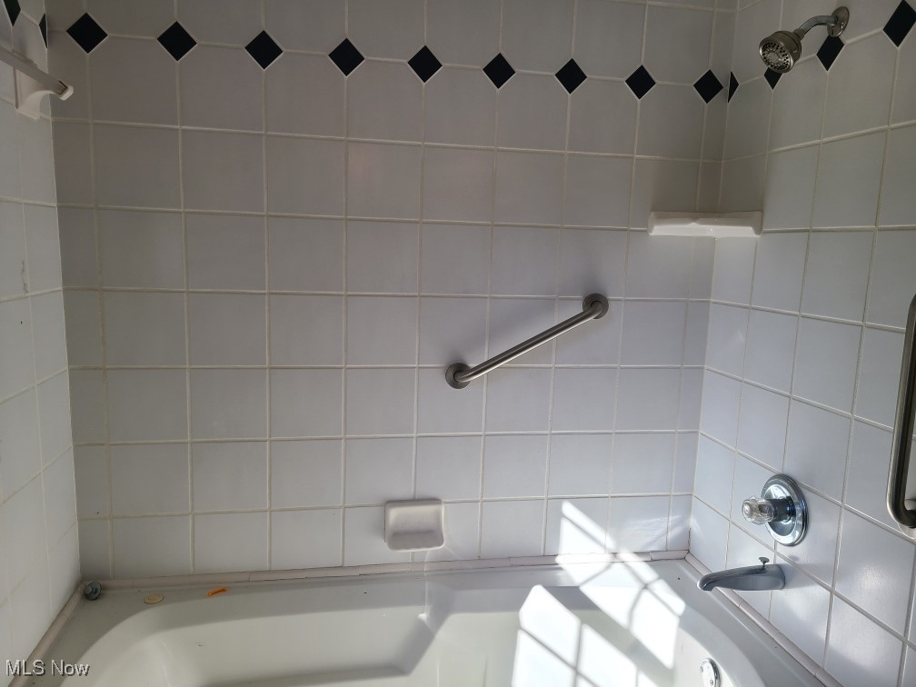 8051 Herbert Road Canfield, OH 44406 - Photo 13 of 21 Gallery Image 13