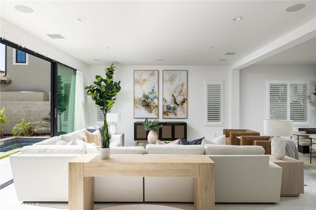 104 Interstellar Irvine, CA 92618 - Photo 12 of 52