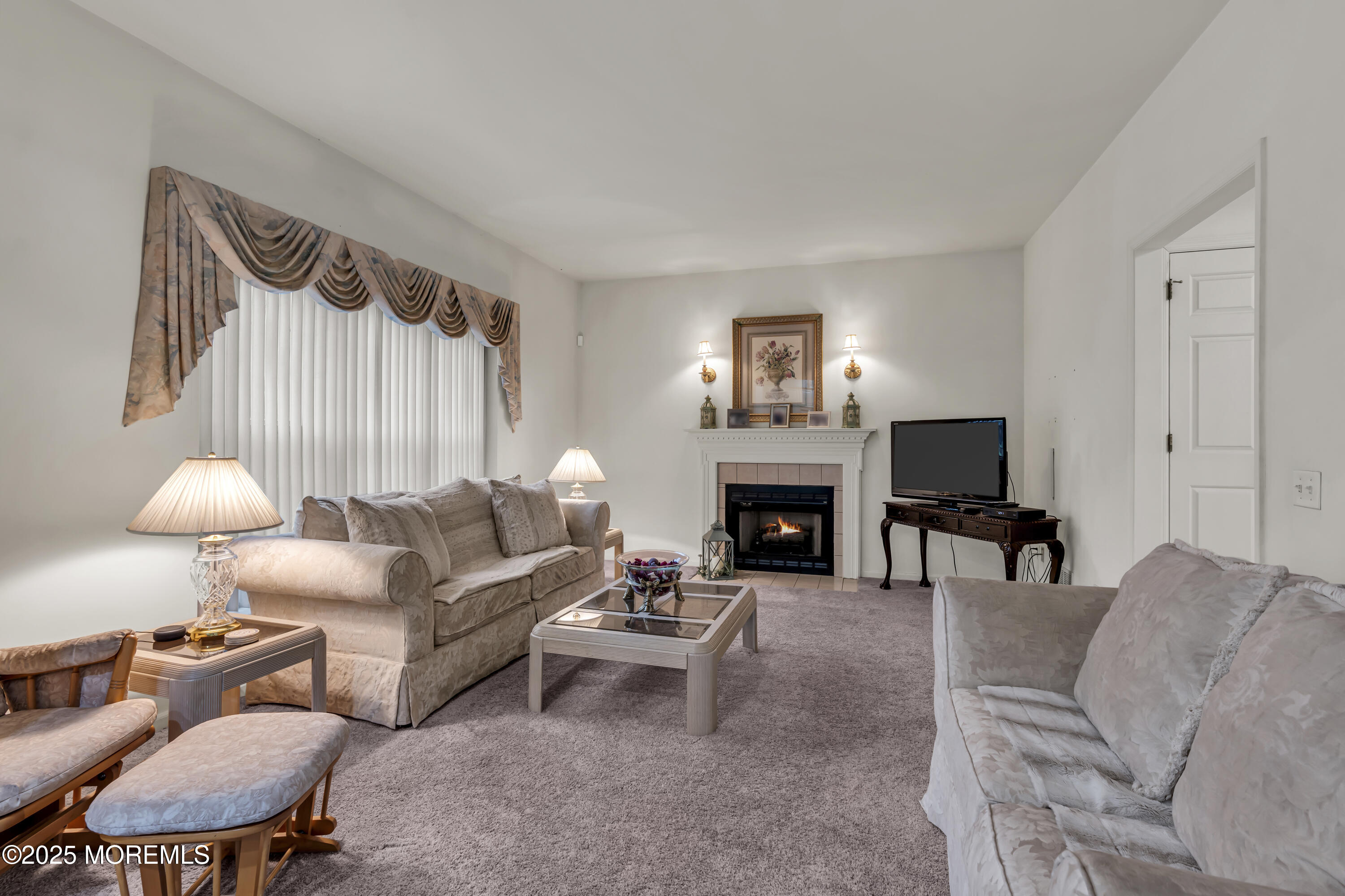 6 Cardinal Way Raritan, NJ 08869 - Photo 11 of 26 6 Cardinal living room - Copy - Copy