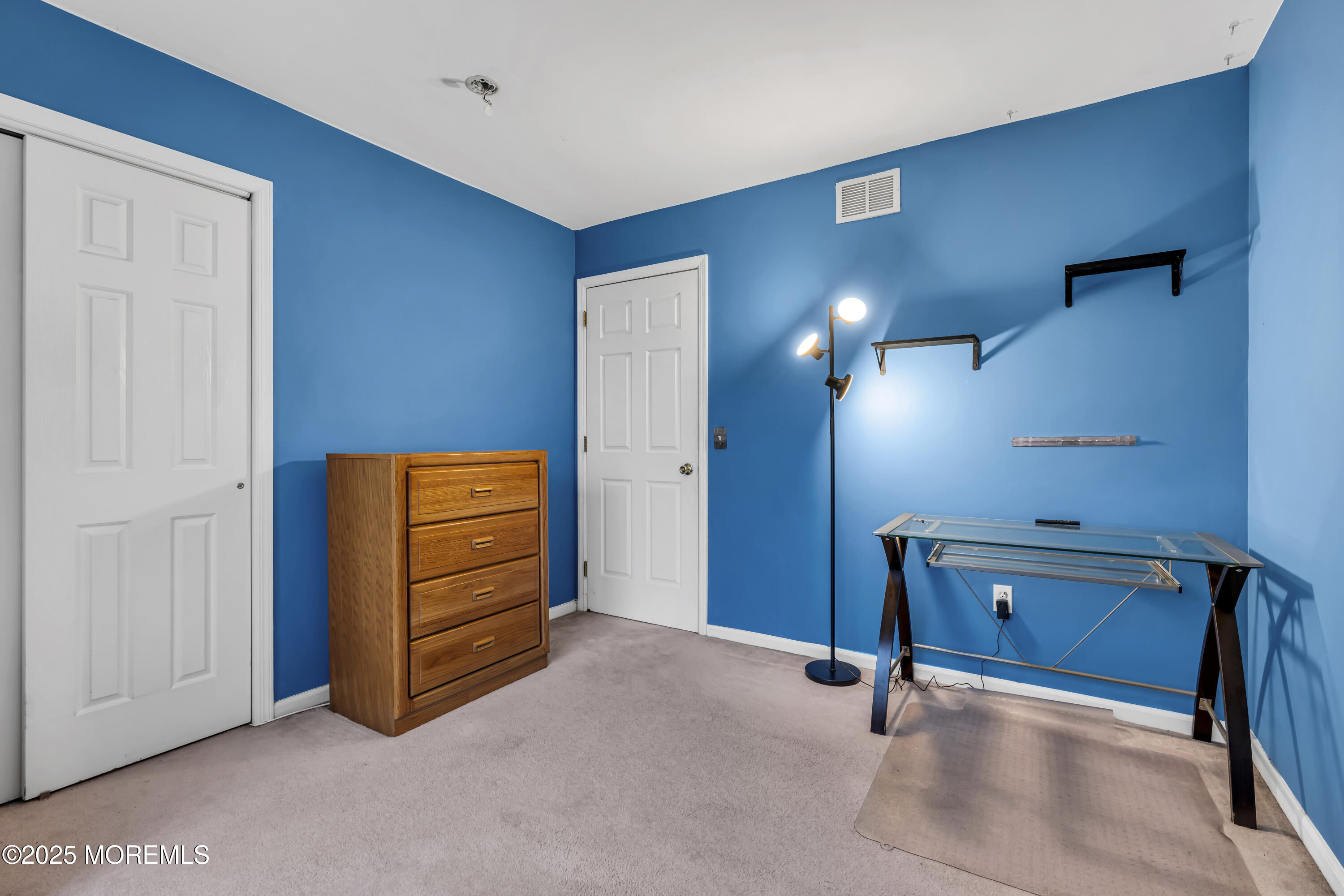 6 Cardinal Way Raritan, NJ 08869 - Photo 24 of 26 6 Cardinal 2nd fl bedroom3blue
