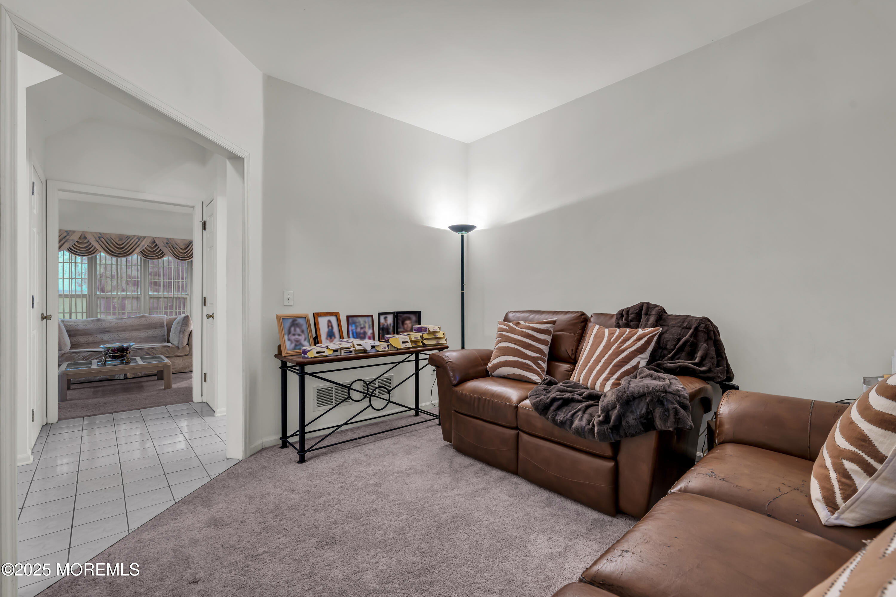 6 Cardinal Way Raritan, NJ 08869 - Photo 10 of 26 6 Cardinal spare room2