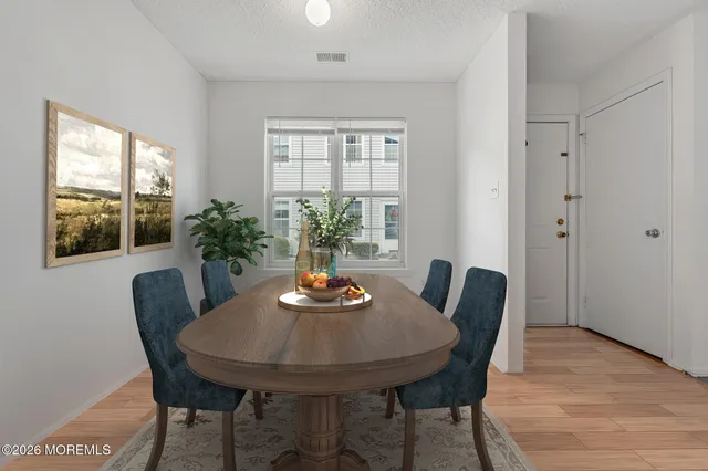 $299,000 | 25 Des Moines Court, Tinton Falls, NJ 07712