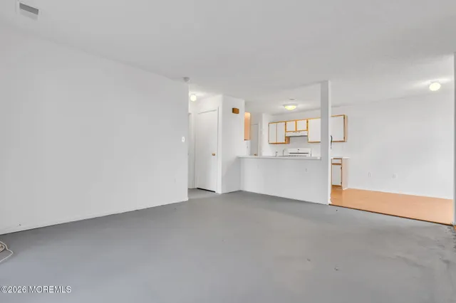 $299,000 | 25 Des Moines Court, Tinton Falls, NJ 07712