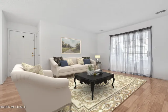 $299,000 | 25 Des Moines Court, Tinton Falls, NJ 07712