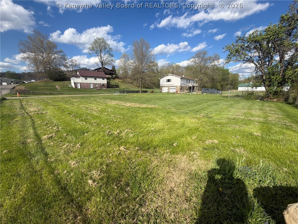208 Maple Street Hamlin, WV 25523 - Photo 5 of 20 Gallery Image 5