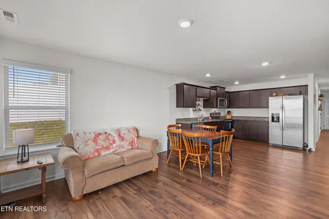 $304,999 | 2024 Southwood Circle, Morristown, TN 37813