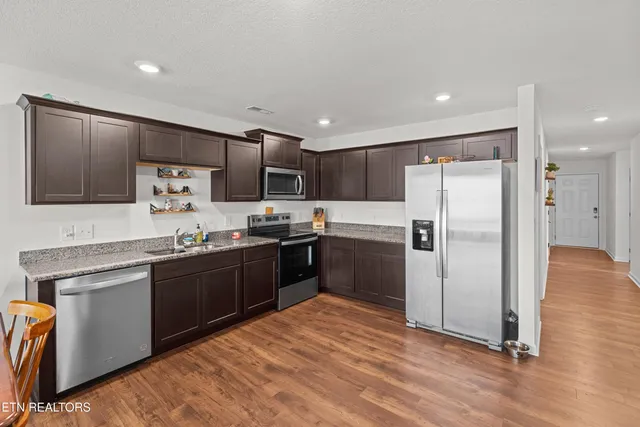 $304,999 | 2024 Southwood Circle, Morristown, TN 37813