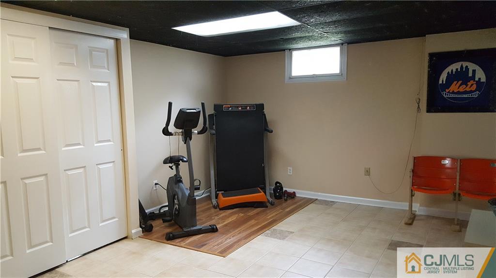 11 Overhill Road East Brunswick, NJ 08816 - Photo 17 of 21 Gallery Image 17