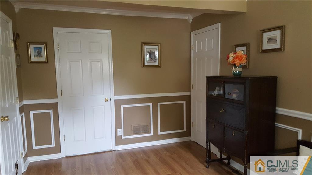 11 Overhill Road East Brunswick, NJ 08816 - Photo 3 of 21 Gallery Image 3