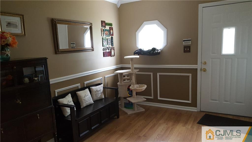 11 Overhill Road East Brunswick, NJ 08816 - Photo 4 of 21 Gallery Image 4