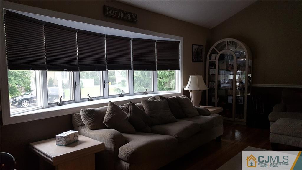 11 Overhill Road East Brunswick, NJ 08816 - Photo 8 of 21 Gallery Image 8