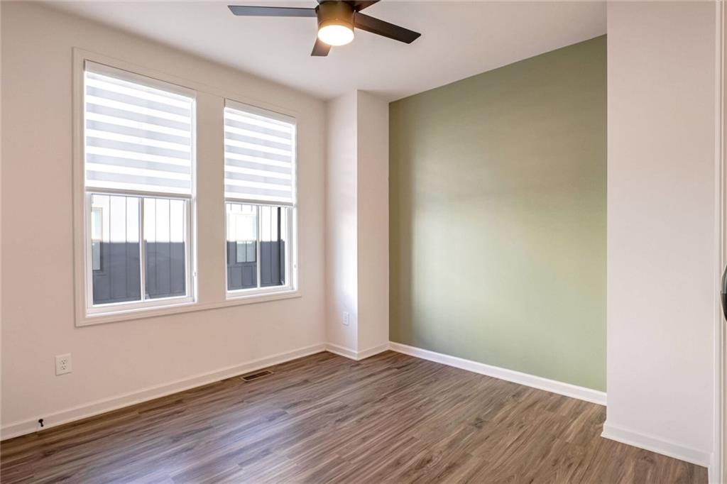 906 Brees Court Atlanta, GA 30318 - Photo 12 of 36