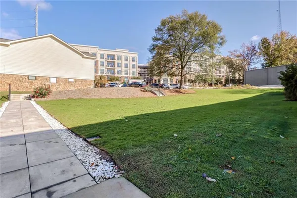 $2,650 | 906 Brees Court, Atlanta, GA 30318