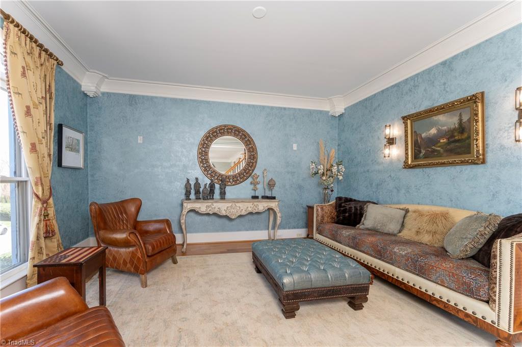 108 Windrush Road Winston-Salem, NC 27106 - Photo 4 of 49 Gallery Image 4