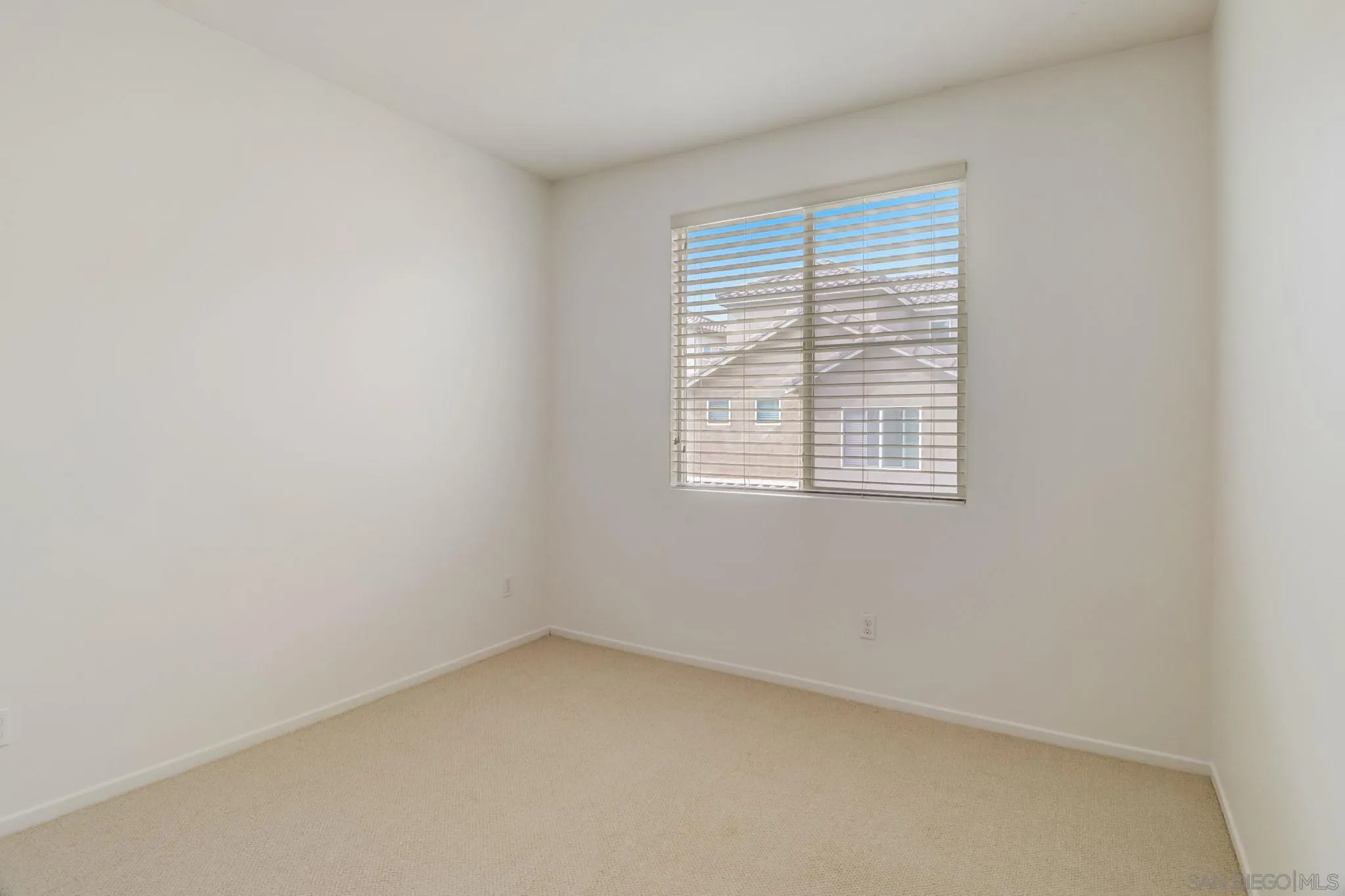 1395 Santa Diana Road, Unit 4 Chula Vista, CA 91913 - Photo 19 of 32 Gallery Image 19