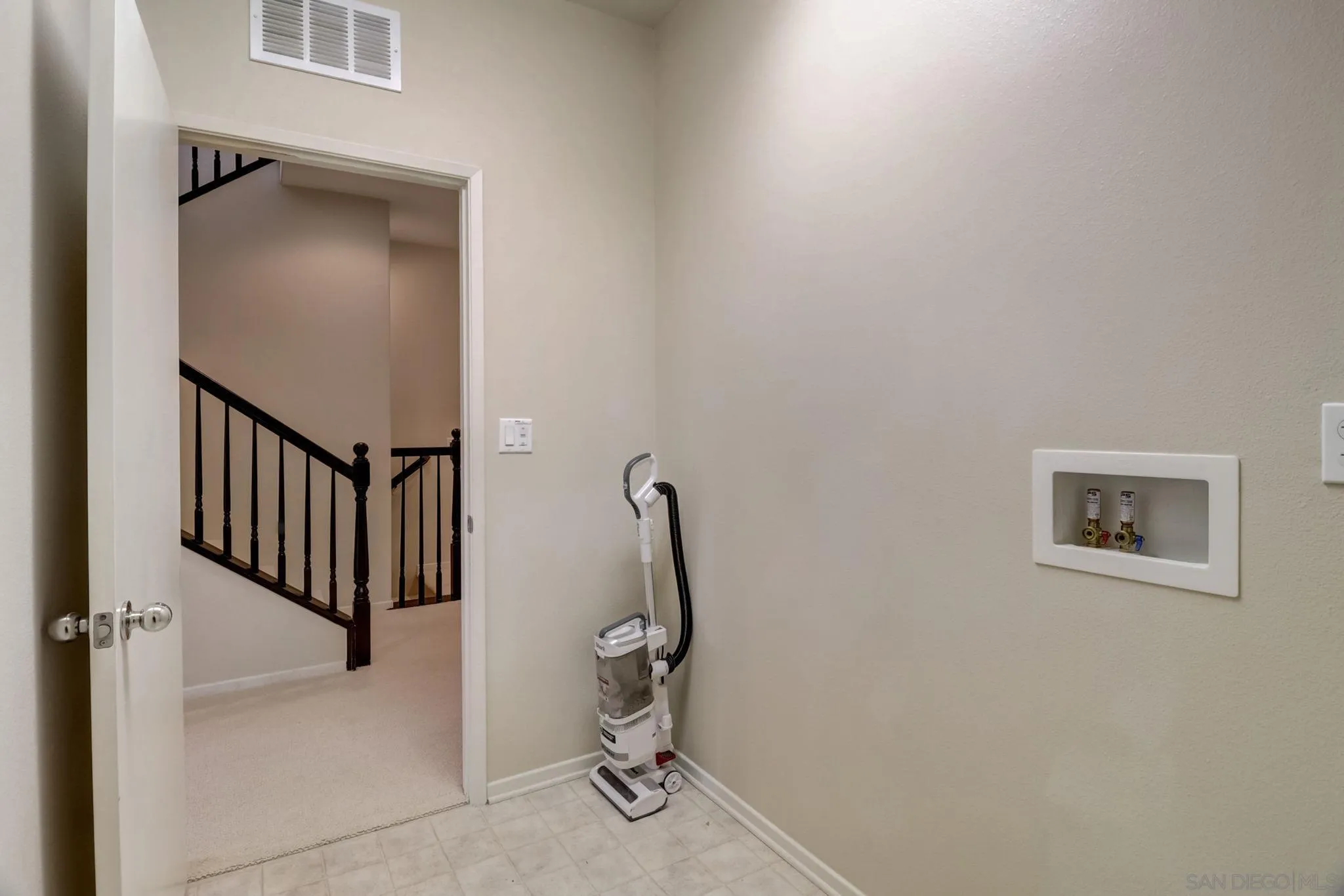 1395 Santa Diana Road, Unit 4 Chula Vista, CA 91913 - Photo 21 of 32 Gallery Image 21