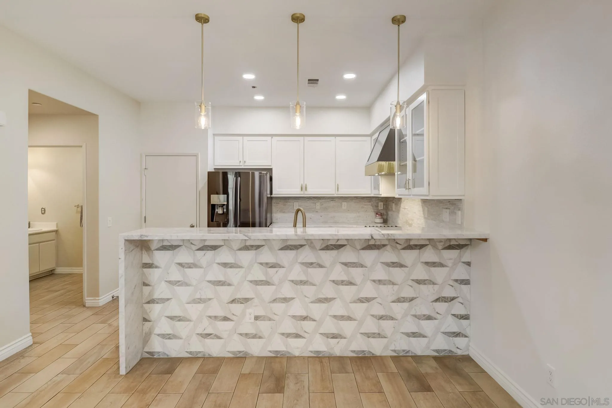 1395 Santa Diana Road, Unit 4 Chula Vista, CA 91913 - Photo 8 of 32 Gallery Image 8