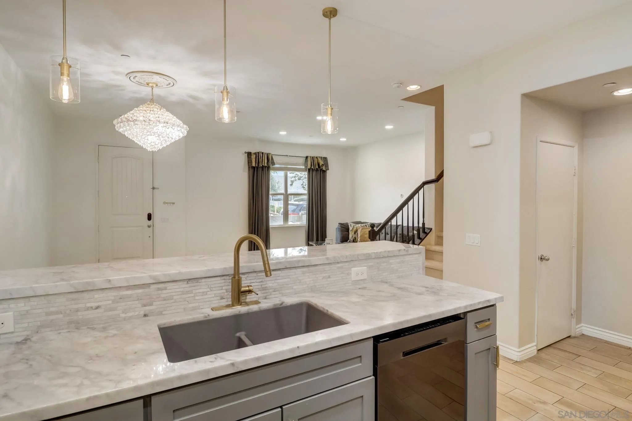 1395 Santa Diana Road, Unit 4 Chula Vista, CA 91913 - Photo 9 of 32 Gallery Image 9