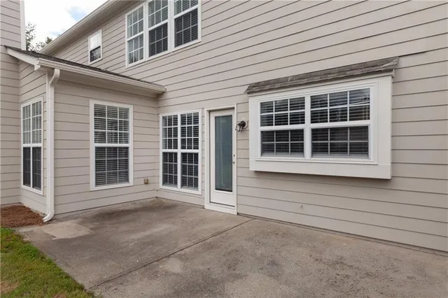 $2,725 | 4987 Rustic Canyon Drive, Suwanee, GA 30024